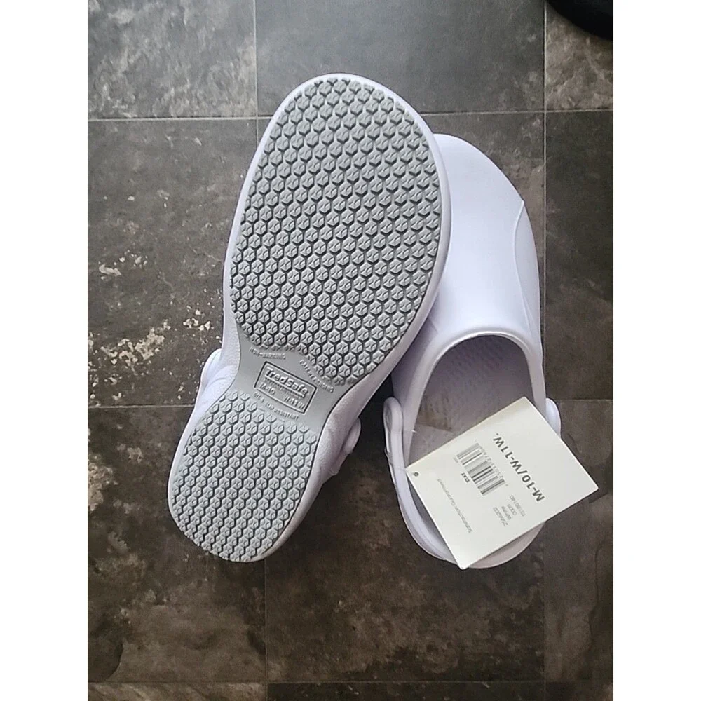 TredSafe Slip Resistant Shoes. M-10 W-11 W. White Clog W/ Closed Toe W/ Strap.